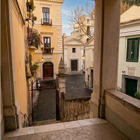 Dimora San Pietro A Corte Semesterbostad Salerno